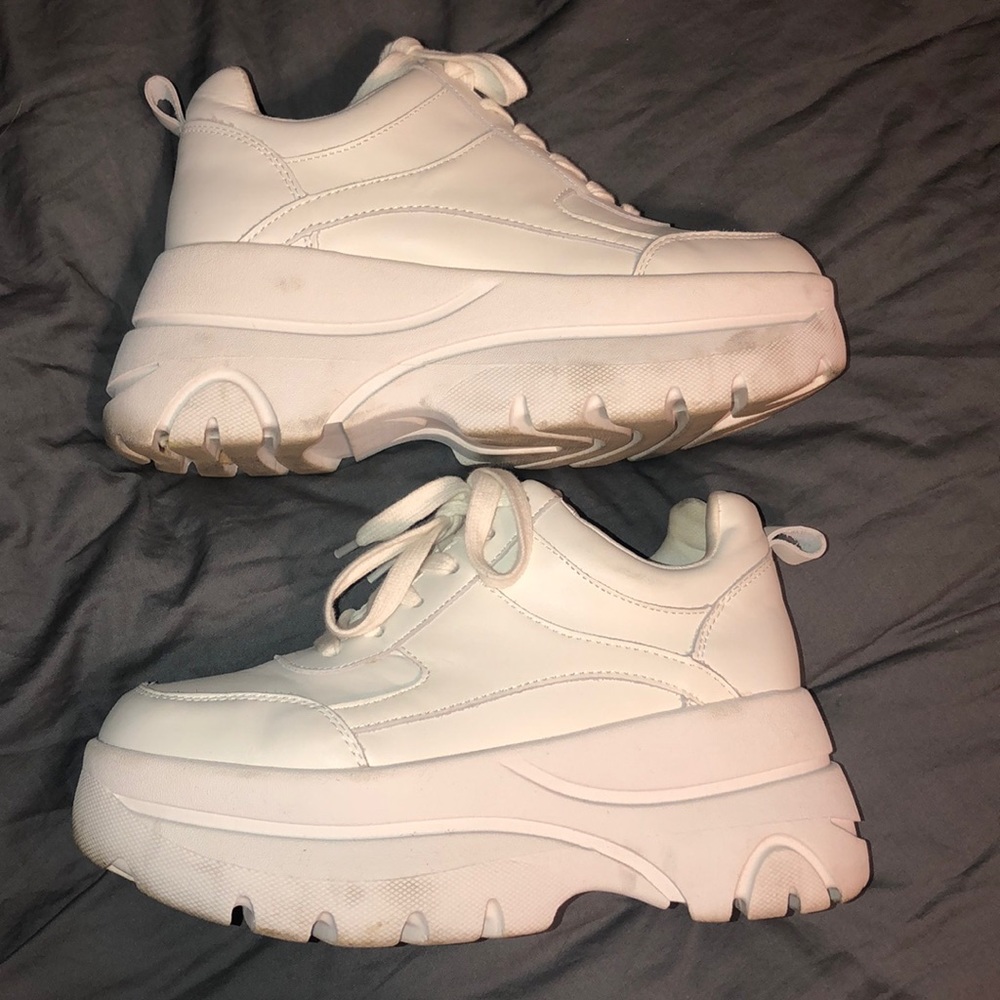 Steve Madden Hansel White Leather Platform Sneaks
